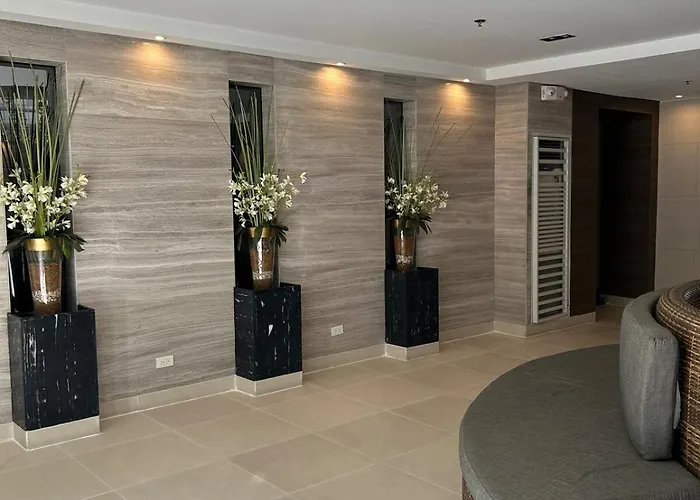 Relaxing Condotel In Highway Hills, Mandaluyong